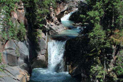 Montagna, acqua, comunità
